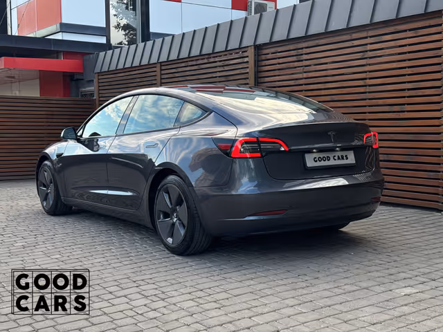 Tesla Model 3 - фото 5