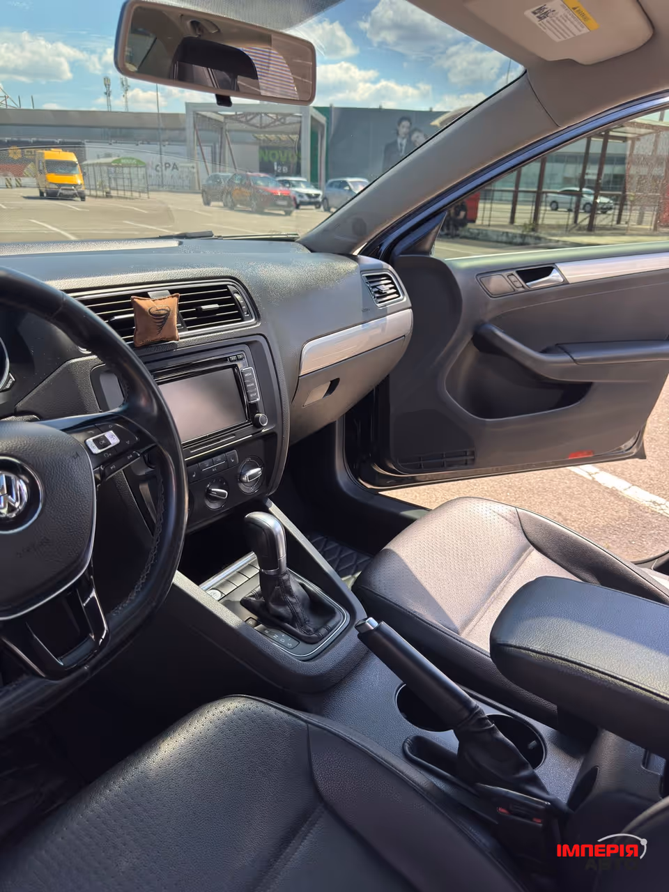 Volkswagen Jetta - фото 17