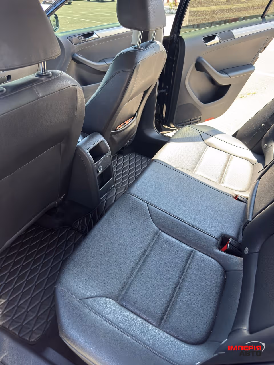 Volkswagen Jetta - фото 20