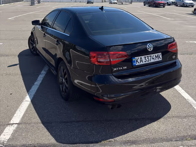 Volkswagen Jetta - фото 1
