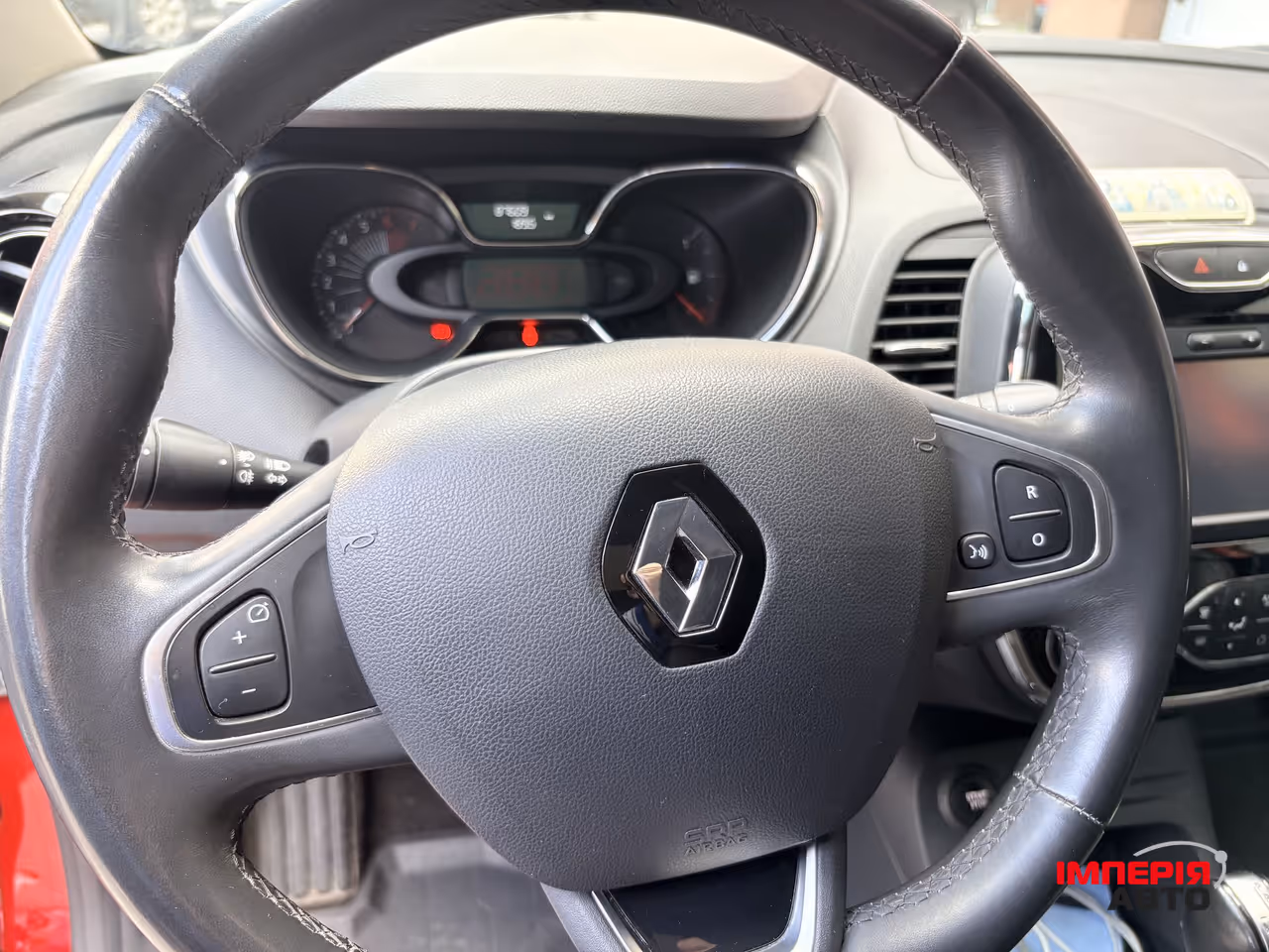 Renault Captur - фото 7