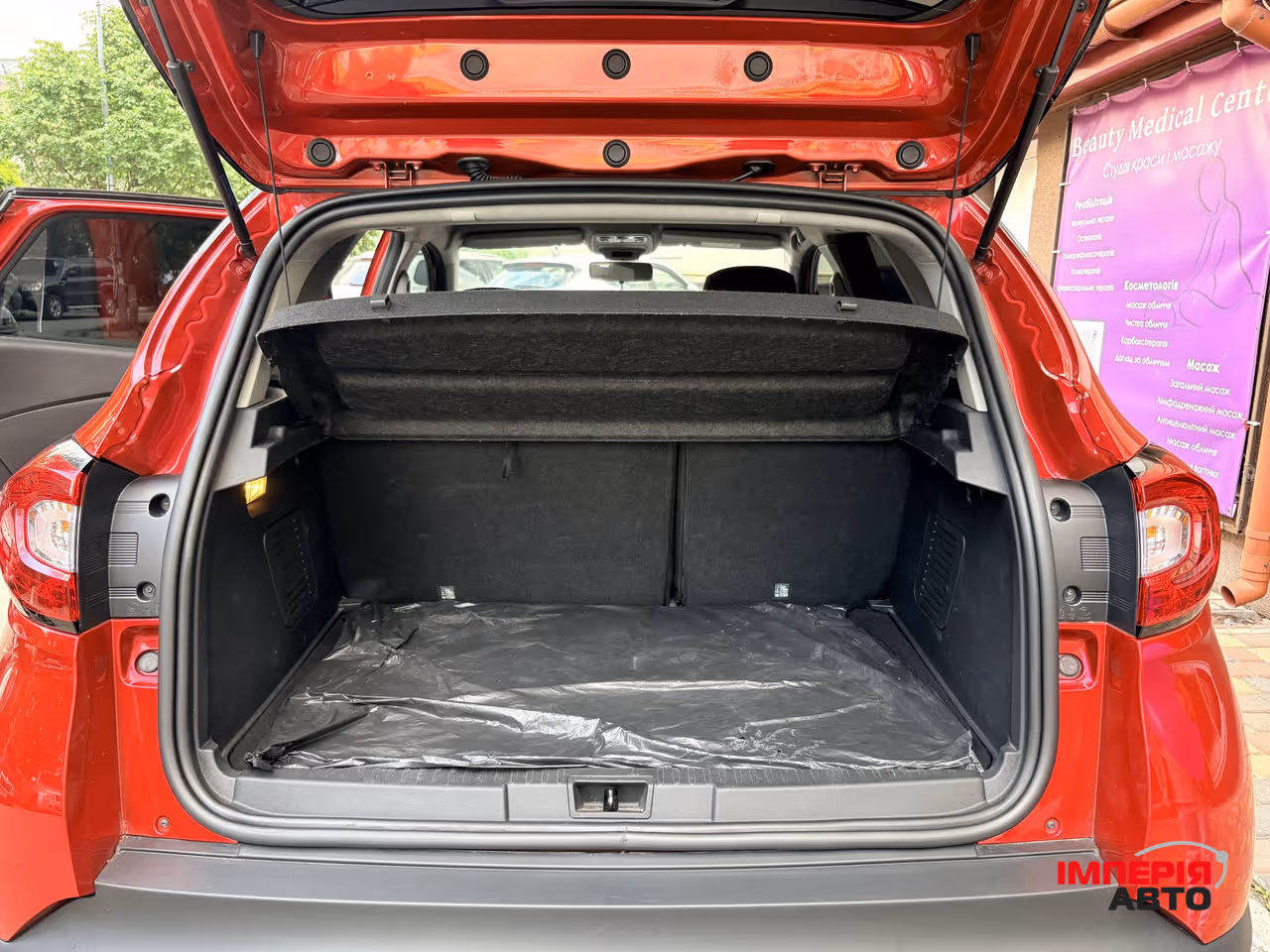 Renault Captur - фото 6