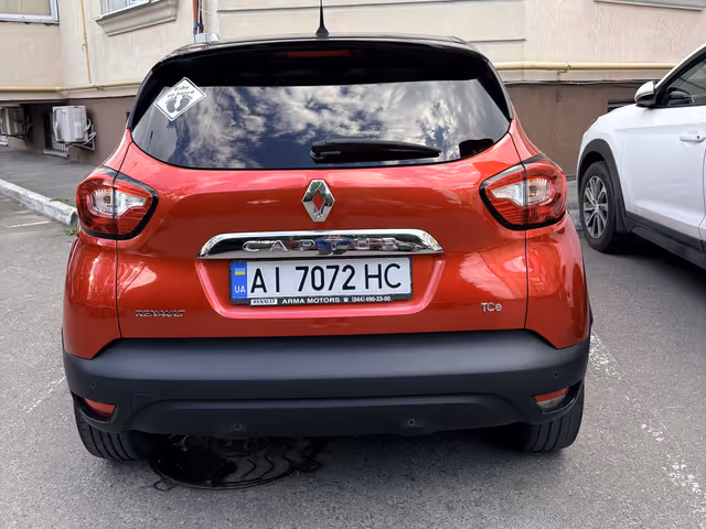Renault Captur - фото 2