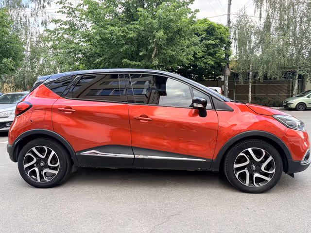 Renault Captur - фото 5