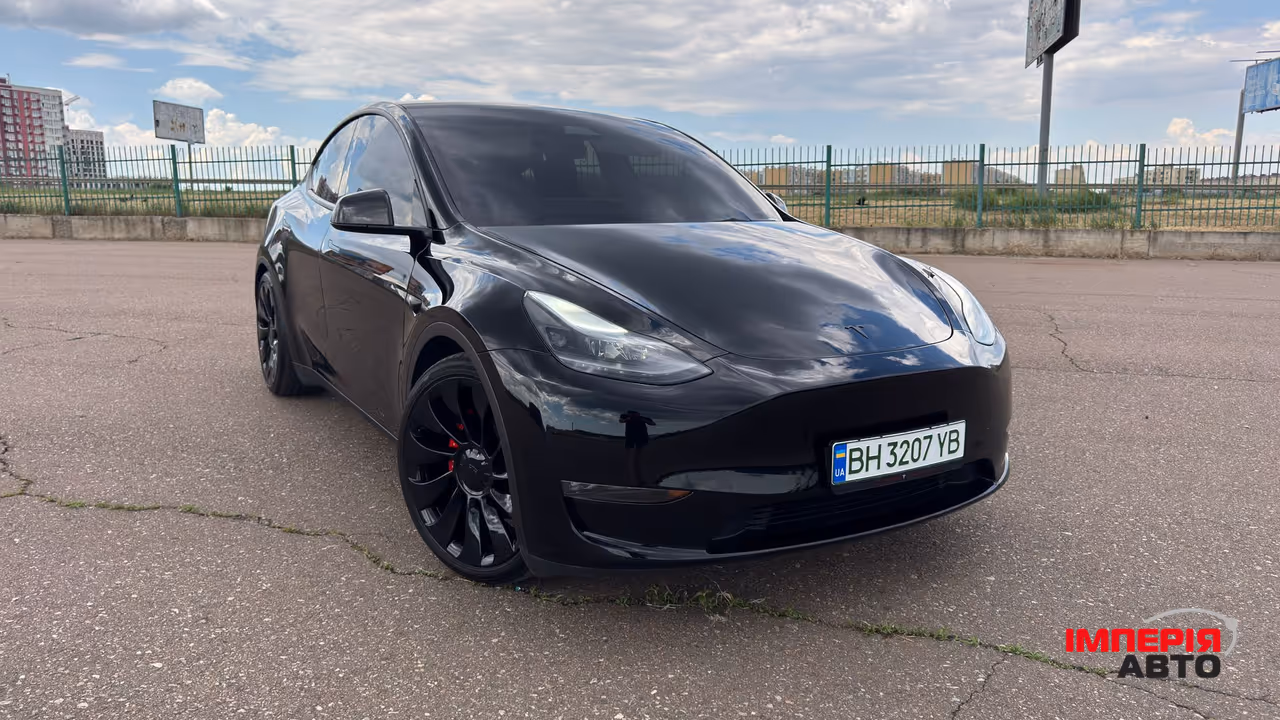 Tesla Model Y - фото 15