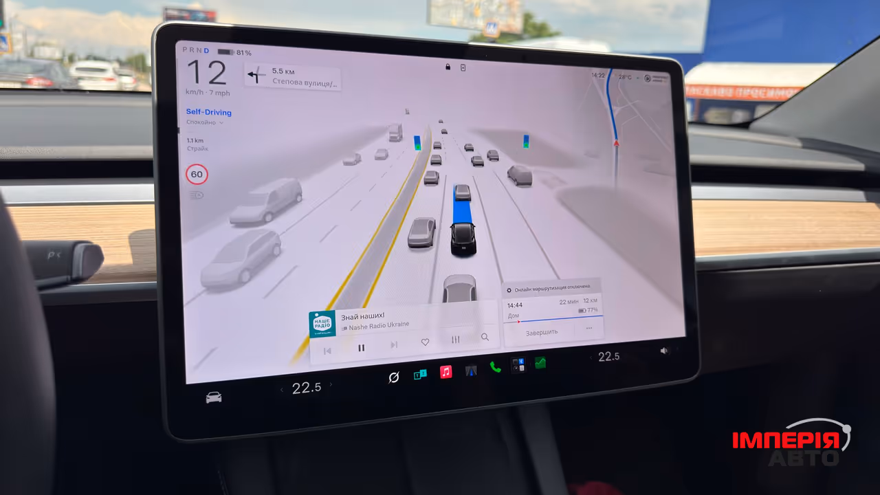 Tesla Model Y - фото 35