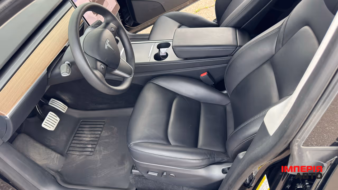 Tesla Model Y - фото 22