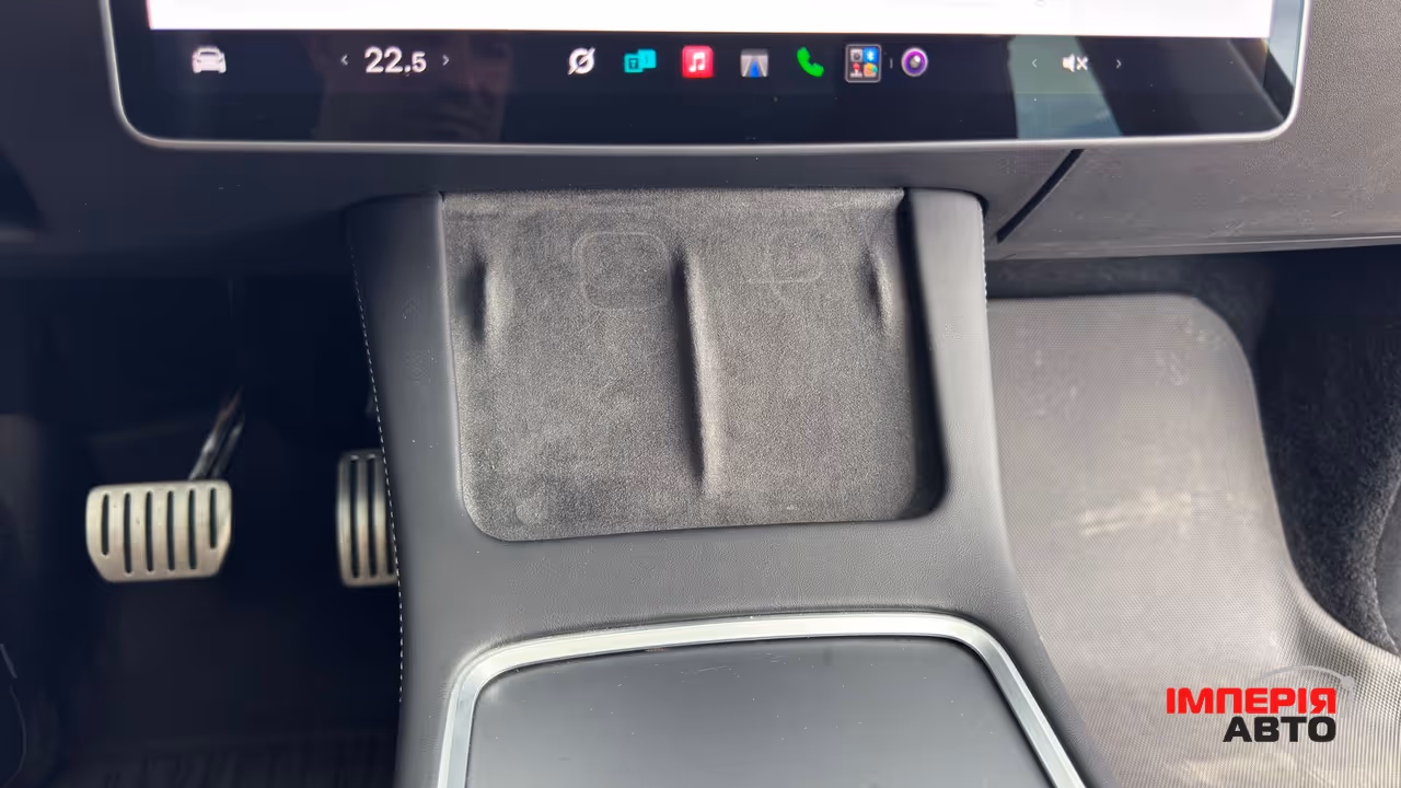 Tesla Model Y - фото 29