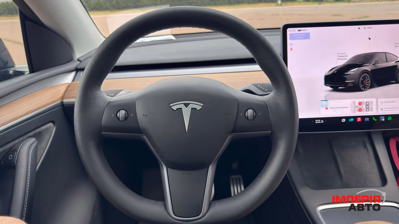 Tesla Model Y - фото 38