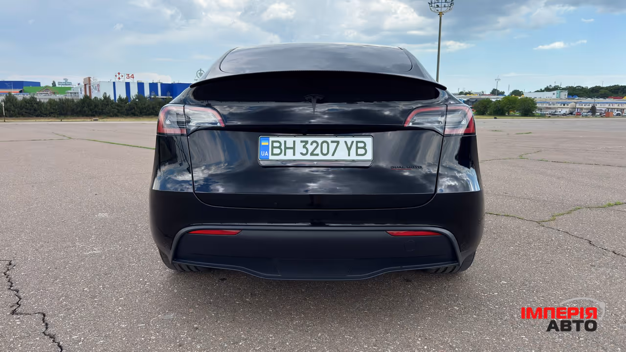 Tesla Model Y - фото 4