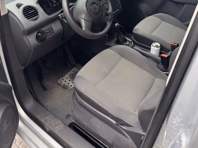 Volkswagen Caddy - фото 4
