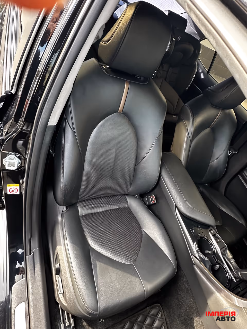Toyota Camry - фото 10