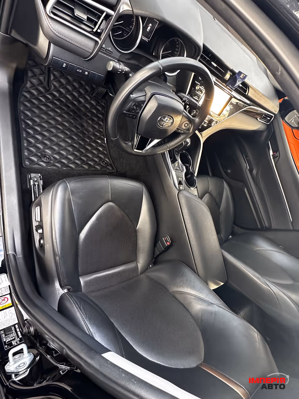 Toyota Camry - фото 6