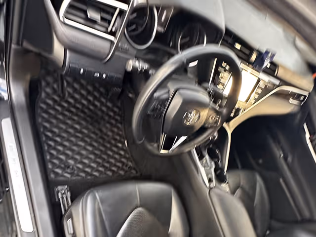 Toyota Camry - фото 5