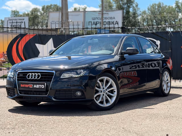 Audi A4 - фото 1