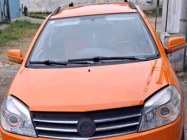 Geely MK Cross - фото 1