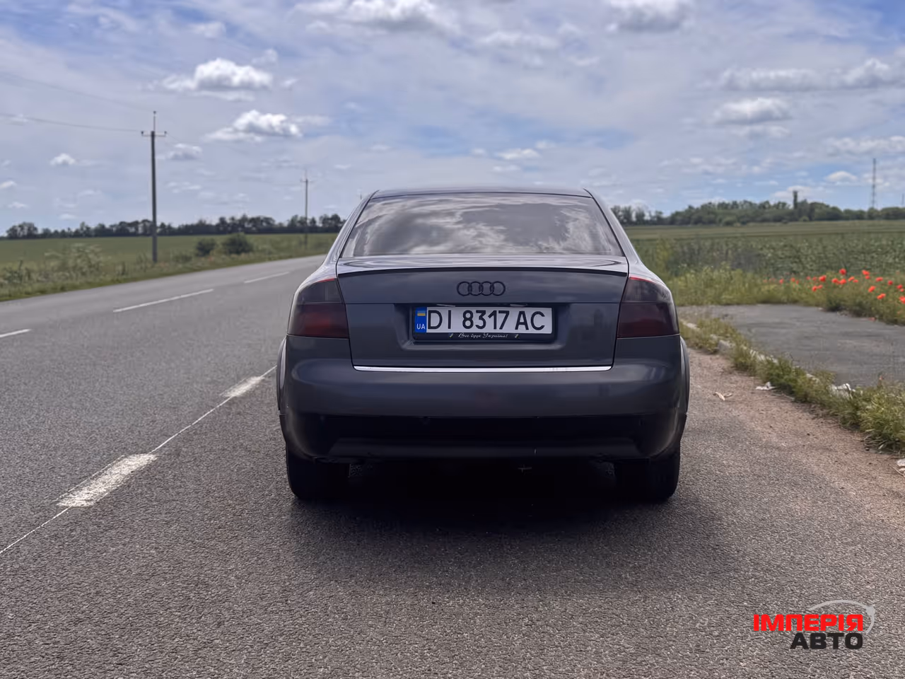 Audi A4 - фото 4