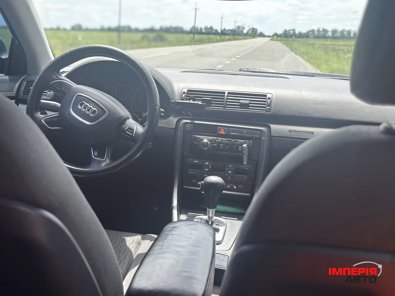 Audi A4 - фото 12