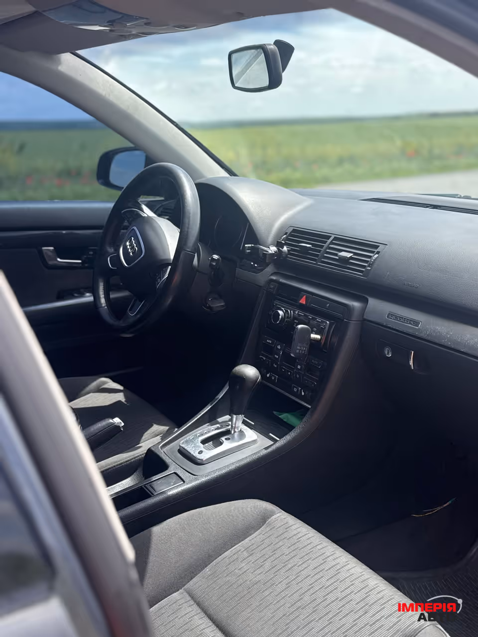 Audi A4 - фото 14