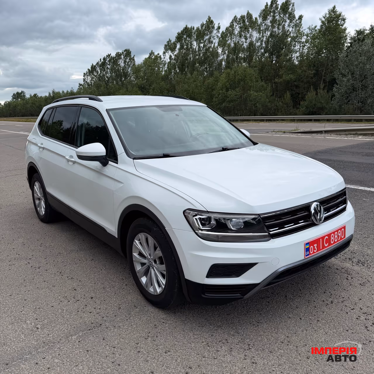 Volkswagen Tiguan - фото 7