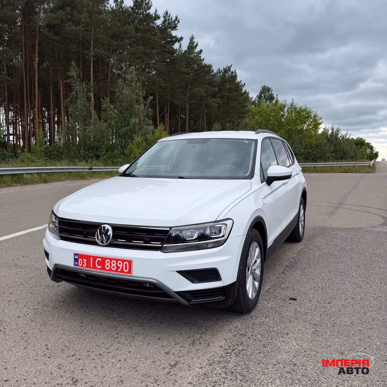 Volkswagen Tiguan - фото 2