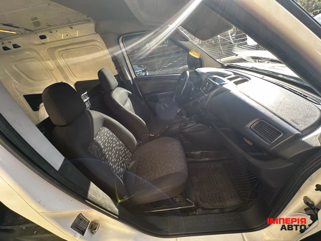 Opel Combo - фото 12