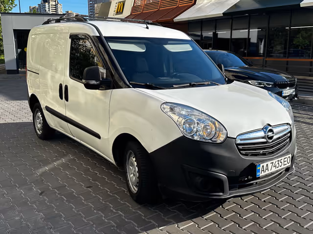 Opel Combo - фото 3