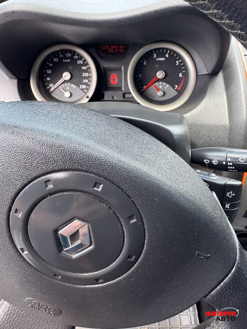 Renault Megane - фото 17