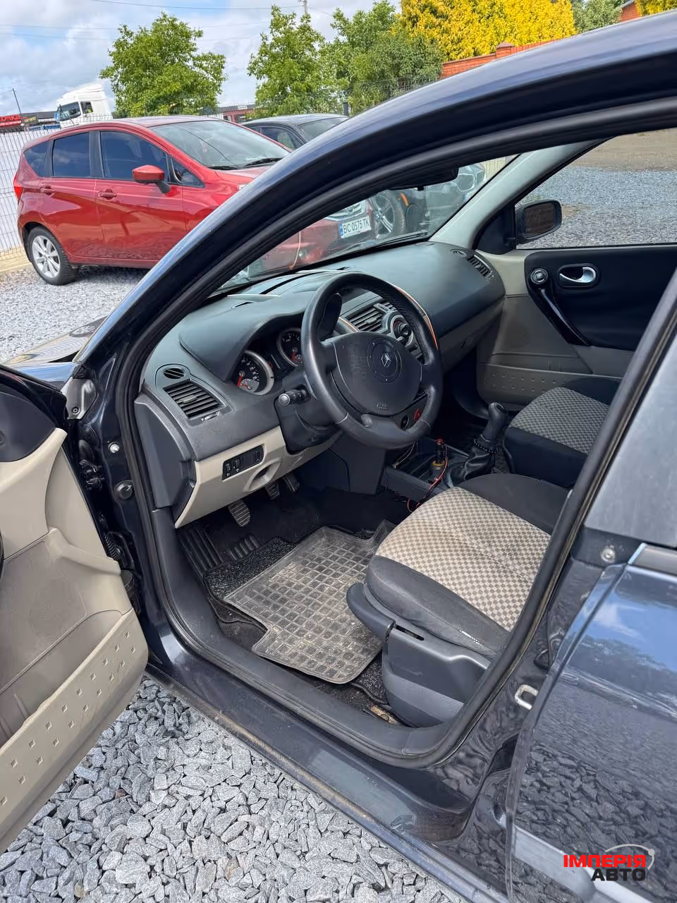 Renault Megane - фото 16