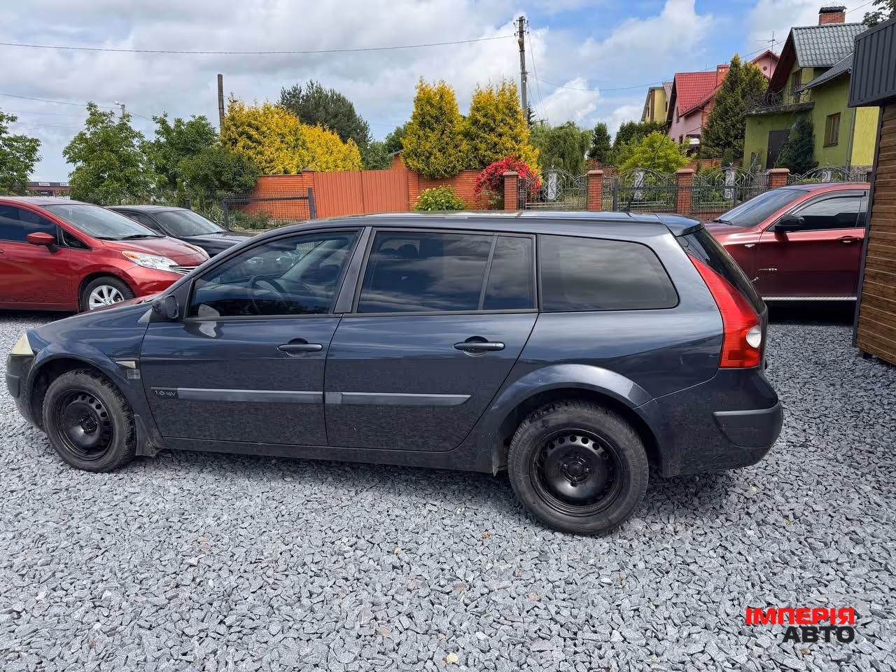 Renault Megane - фото 12