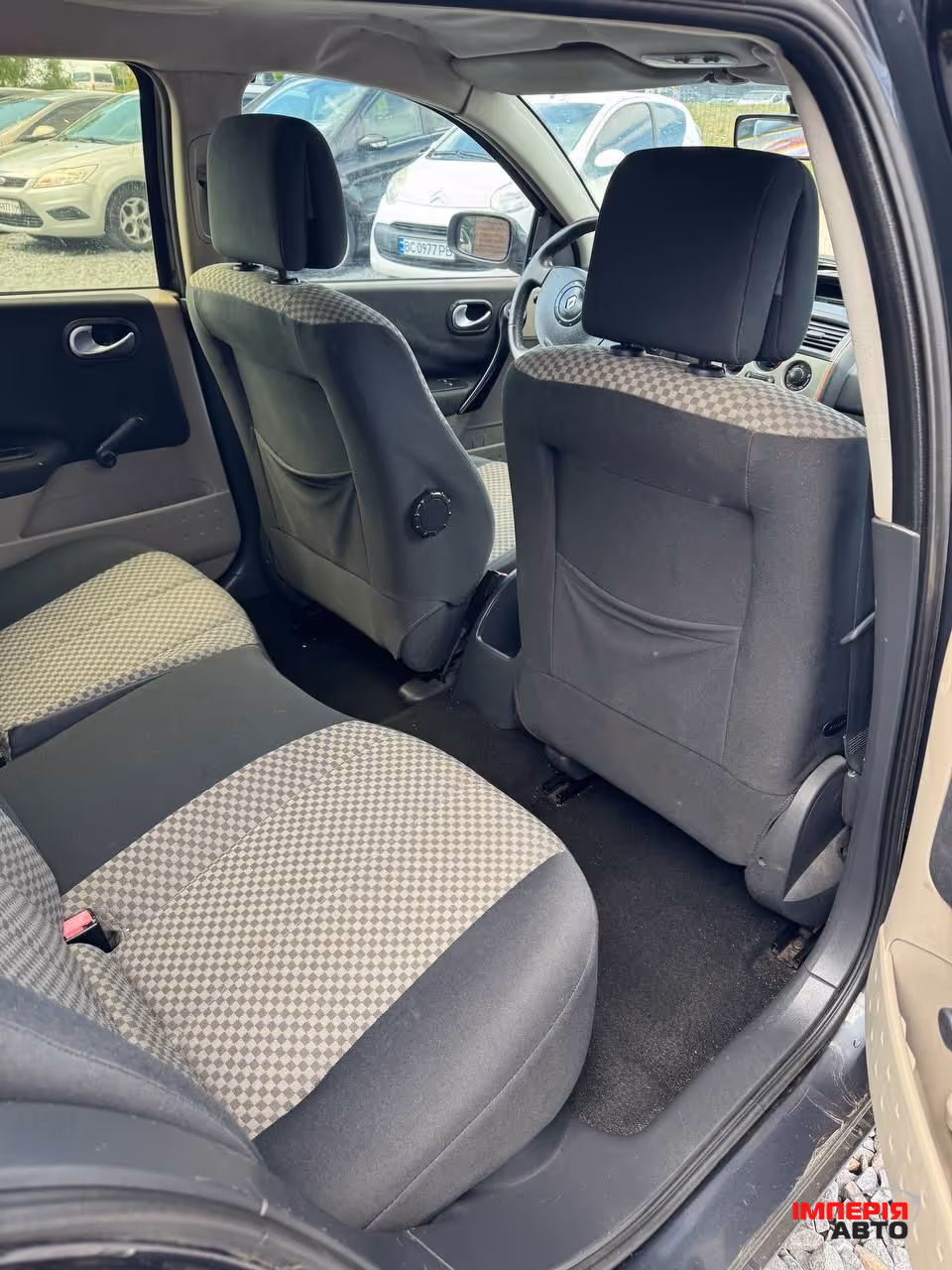 Renault Megane - фото 21