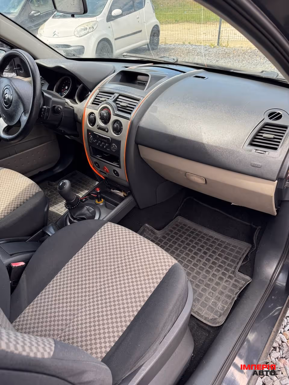 Renault Megane - фото 23