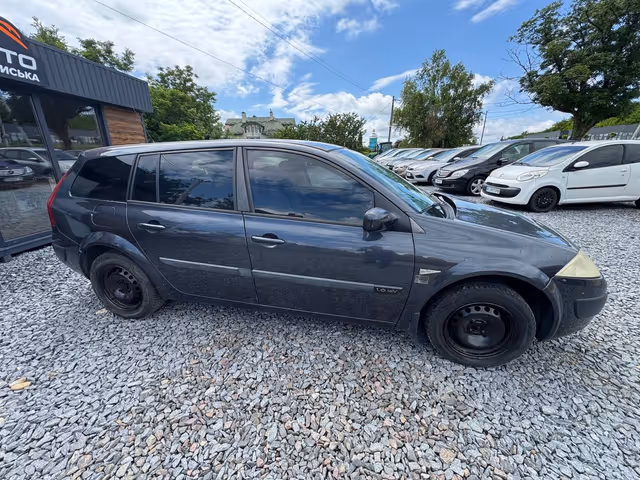 Renault Megane - фото 5