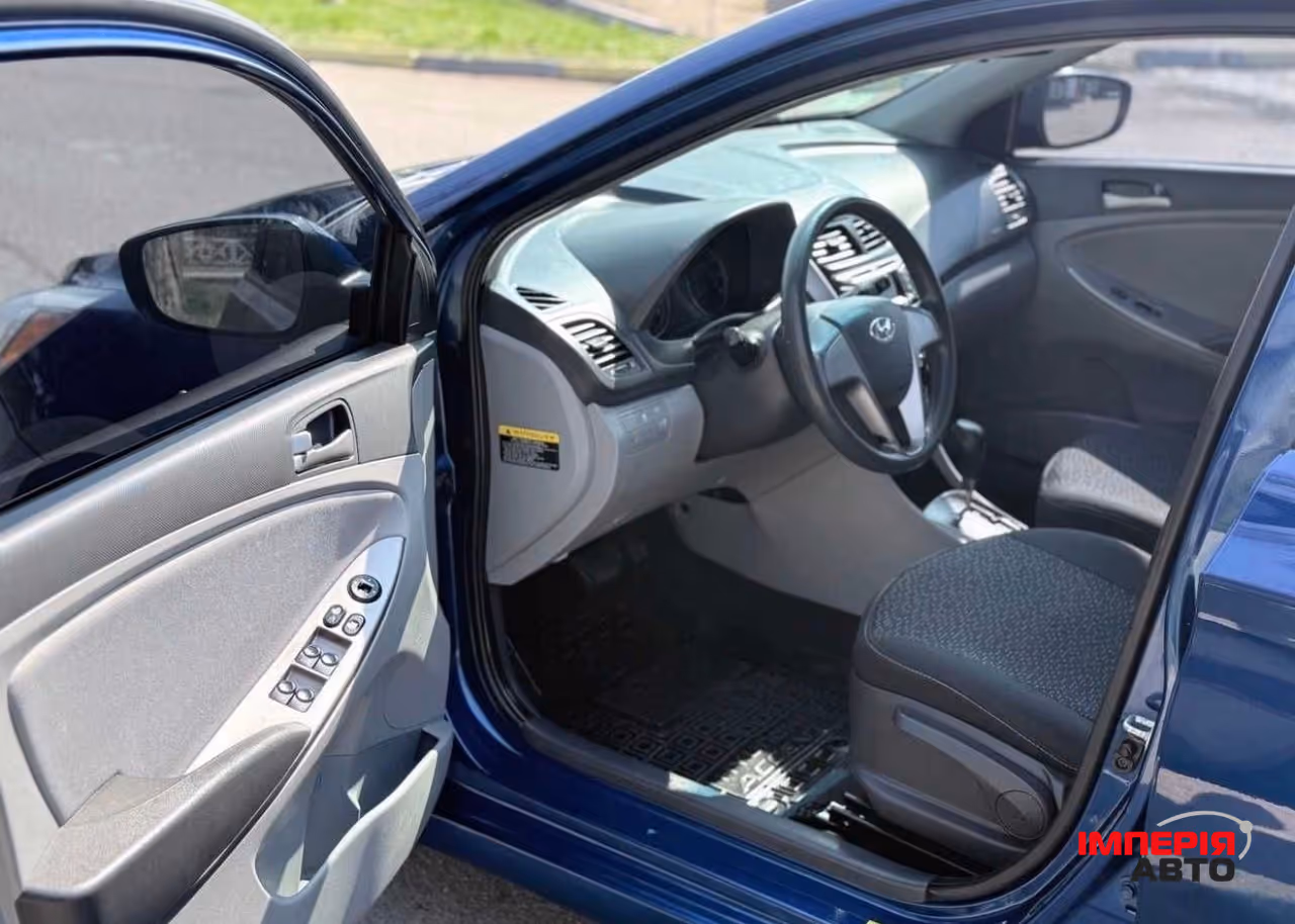 Hyundai Accent - фото 8