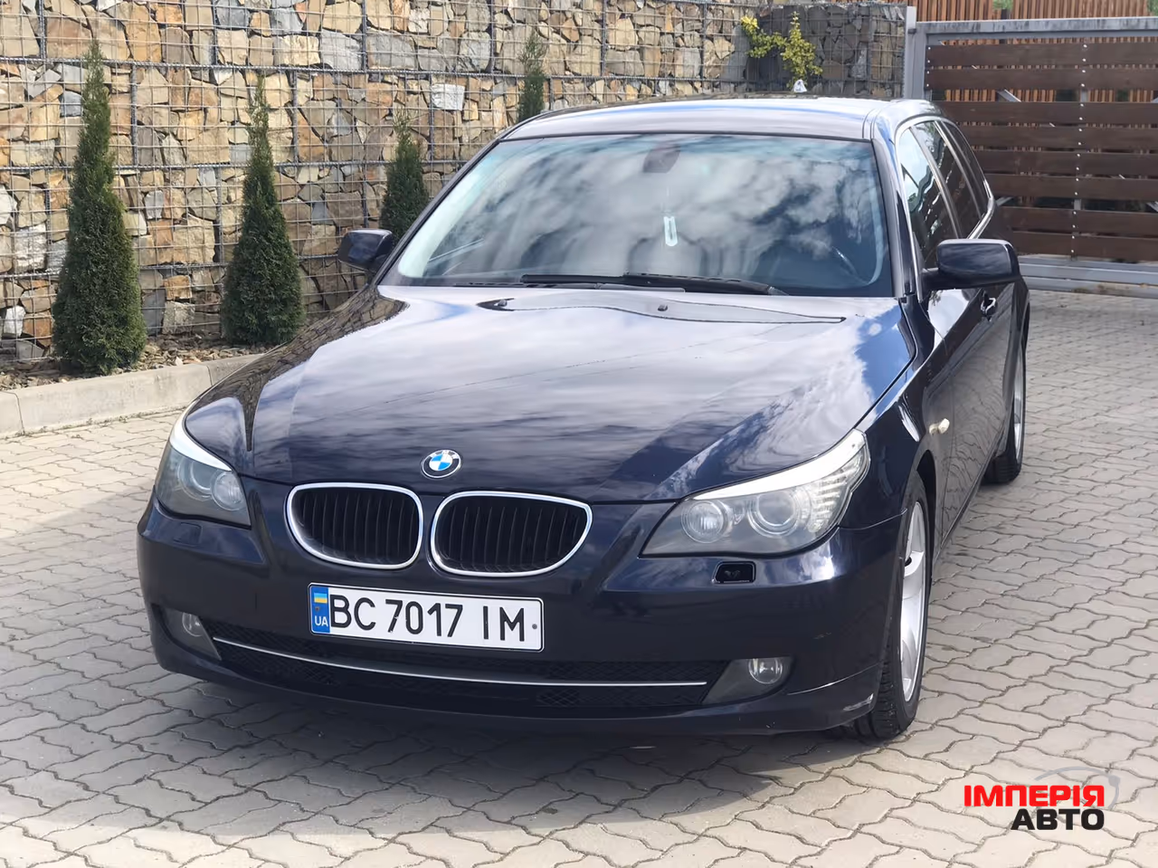 BMW 5 серії - фото 1