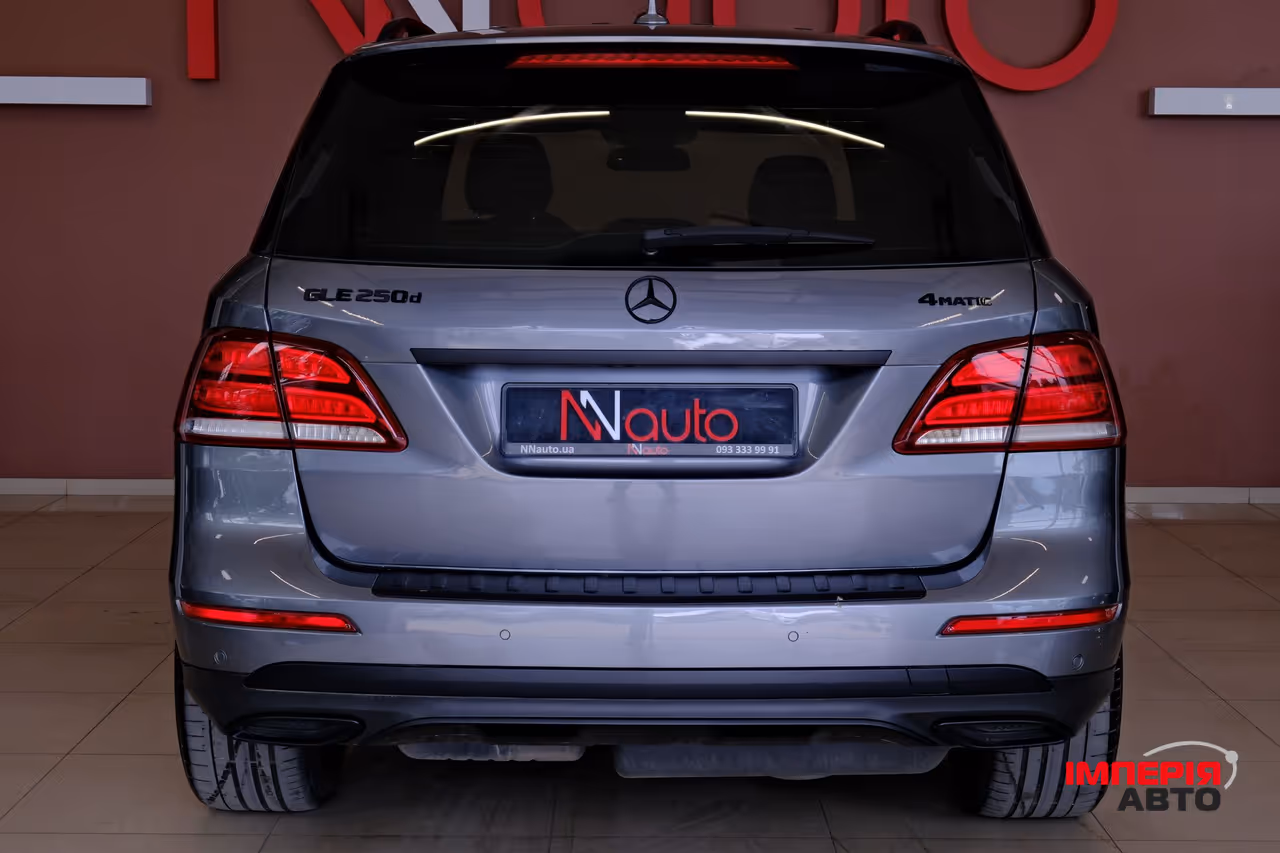 Mercedes-Benz GLE - фото 6