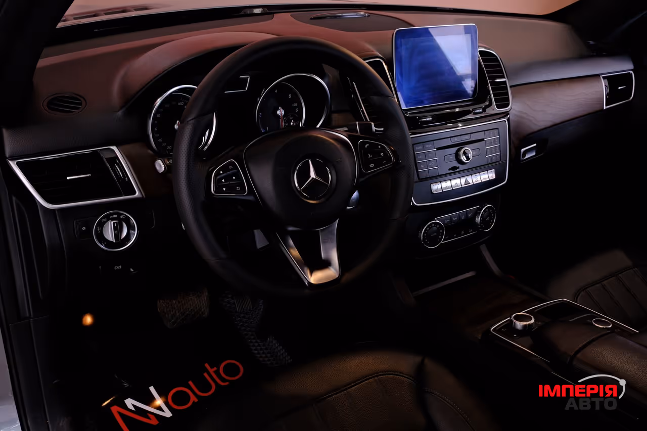 Mercedes-Benz GLE - фото 7