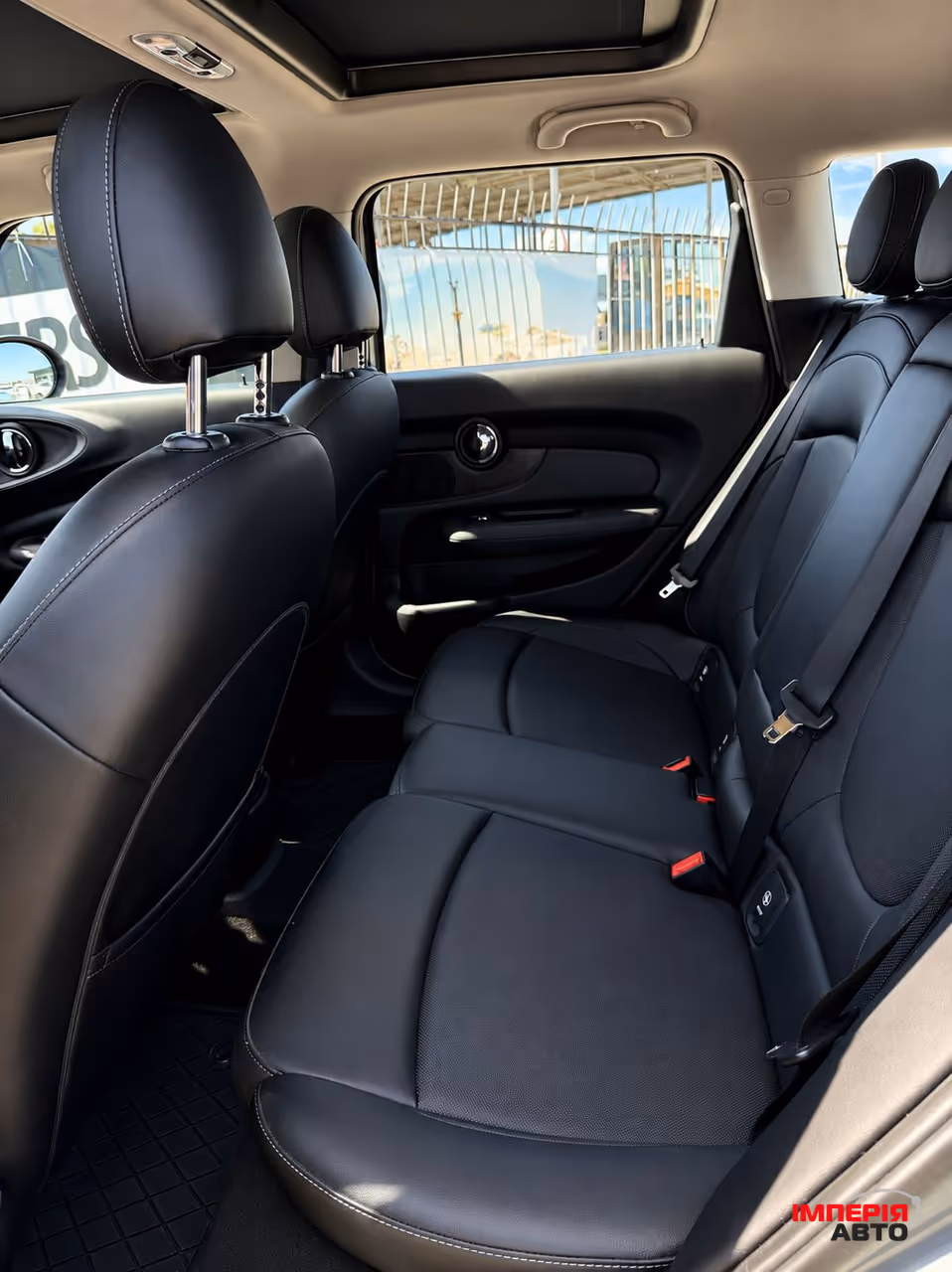 Mini Clubman - фото 10