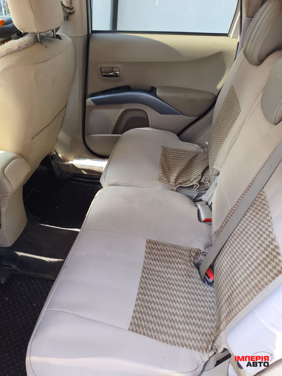 Mitsubishi Outlander - фото 7