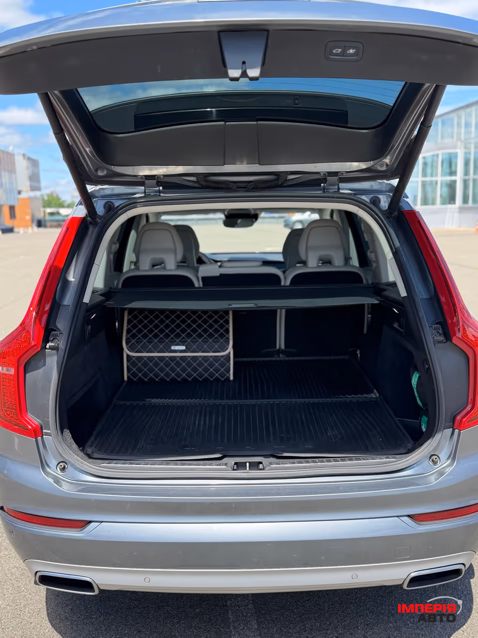 Volvo XC90 - фото 10