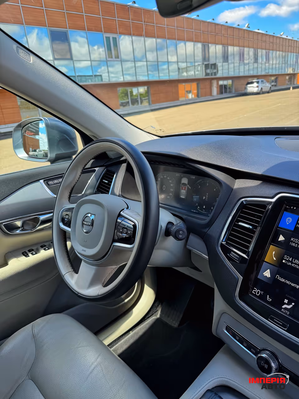 Volvo XC90 - фото 7