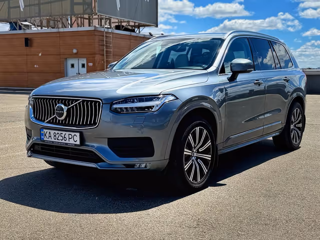 Volvo XC90 - фото 1
