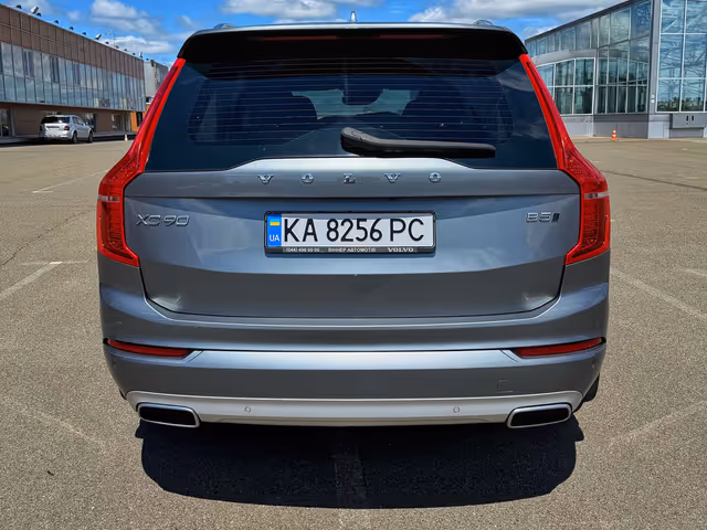 Volvo XC90 - фото 5