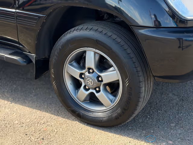 Toyota Land Cruiser - фото 5