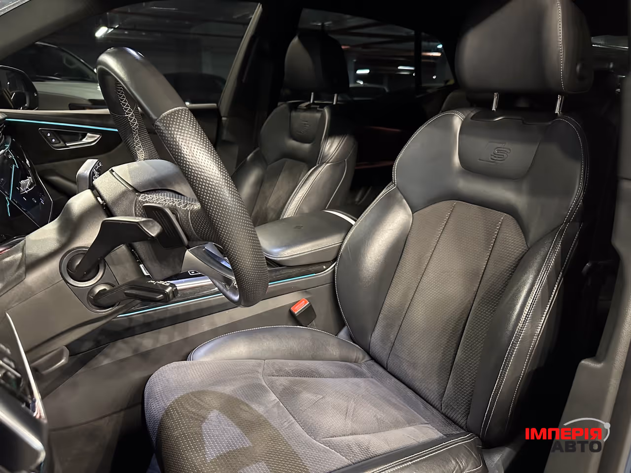 Audi Q8 - фото 18