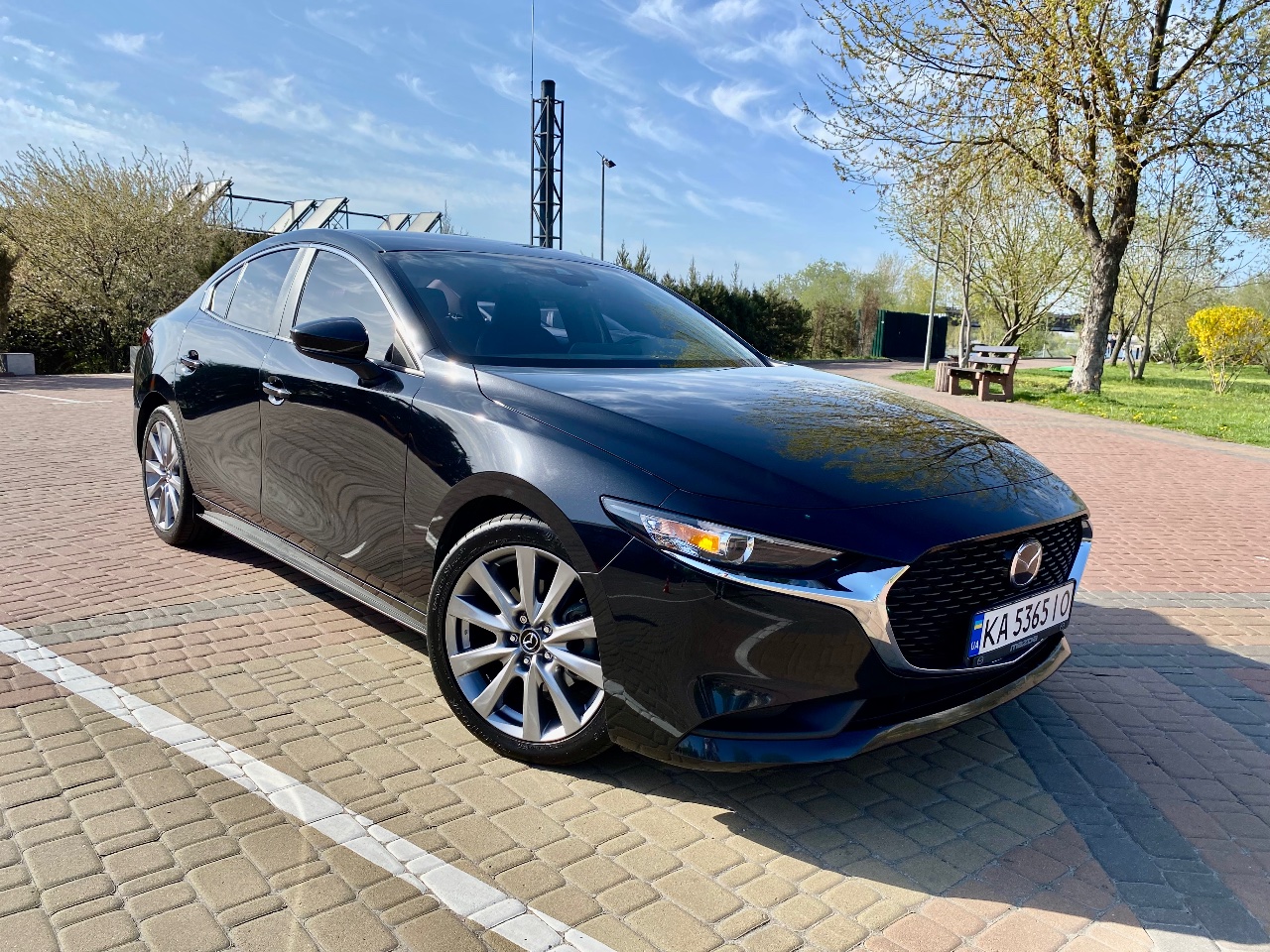 Mazda 3 - фото 7