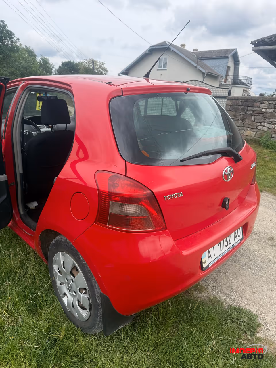 Toyota Yaris - фото 5
