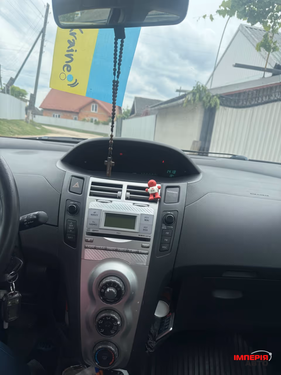 Toyota Yaris - фото 10