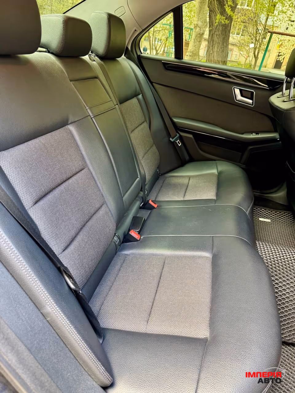 Mercedes-Benz E-Класс - фото 57