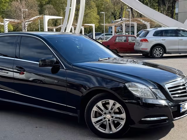 Mercedes-Benz E-Класс - фото 3
